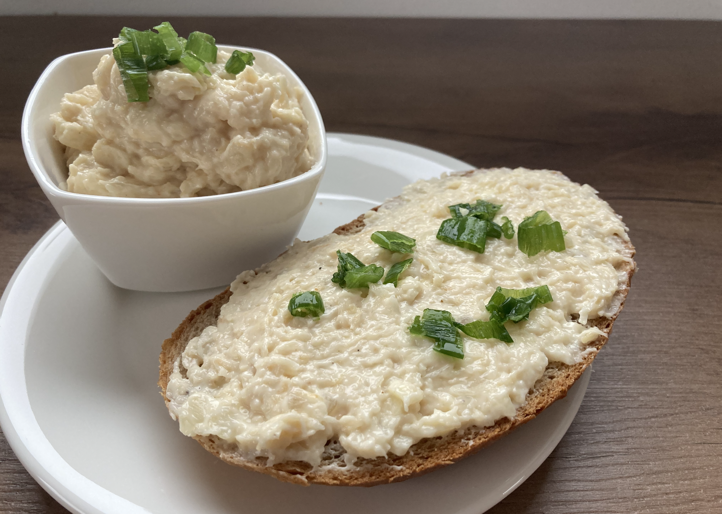 Samo zelena, curry v prahu in 1 strok česna: Škoda, da tega recepta nisem poznala že prej – POCENI in okusna večerja za vso družino!