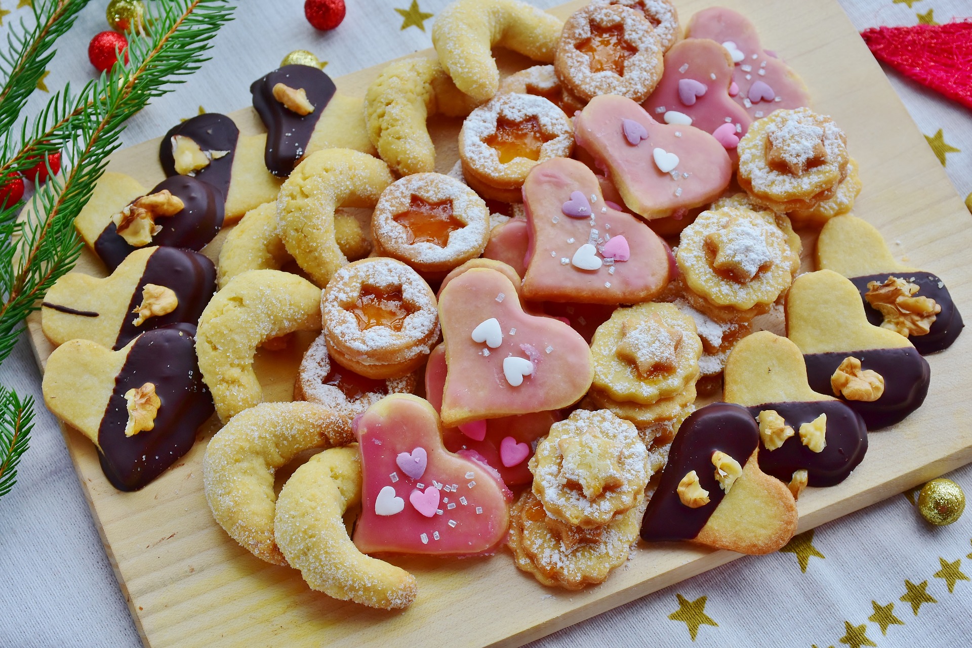 To je razlog za peko LENA na drugo adventno nedeljo: 100 let star NASVET za NAJBOLJŠE božične piškote pod soncem!