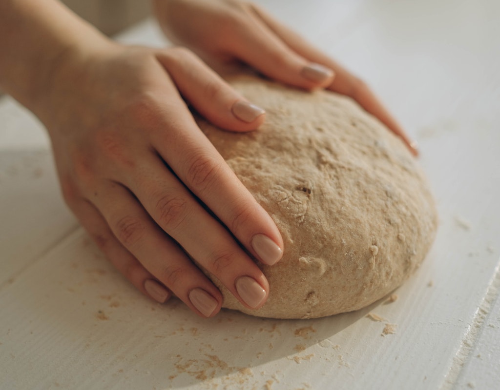 Recept za ITALIJANSKI kruh brez gnetenja sem prinesla iz Milana in neverjeten je: pečem ga vse leto!