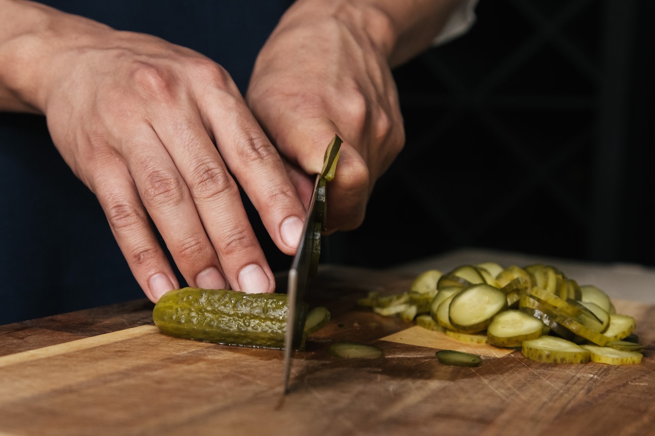 DIETNA krompirjeva solata: obžalujem, da tega recepta nisem poznala prej, obožujejo ga tudi največji jedci!